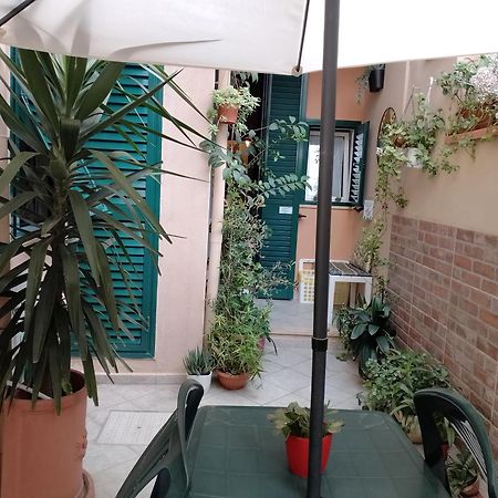 Il Piccolo Eden - Private Garden Lejlighed Livorno Eksteriør billede