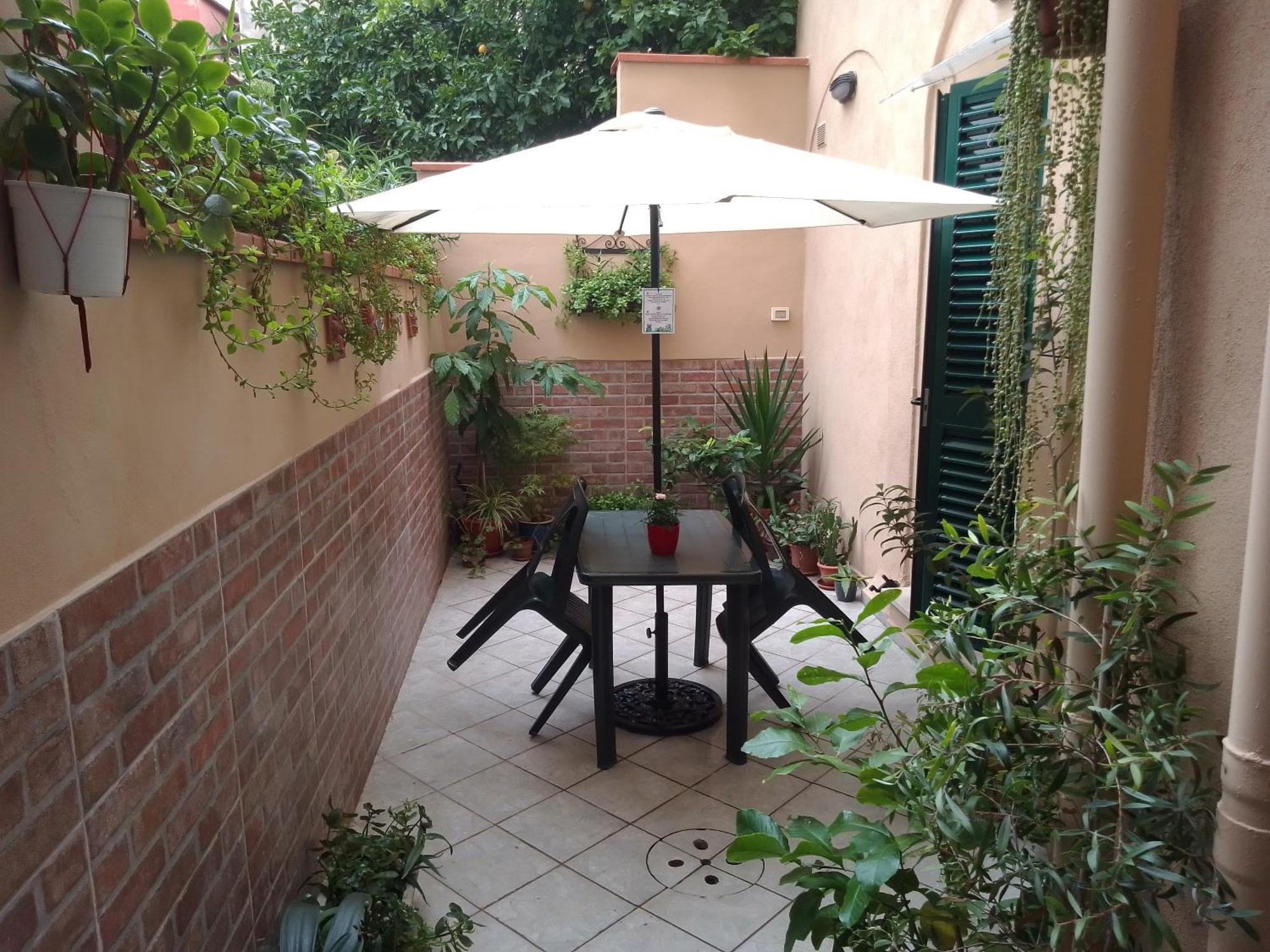 Il Piccolo Eden - Private Garden Lejlighed Livorno Eksteriør billede