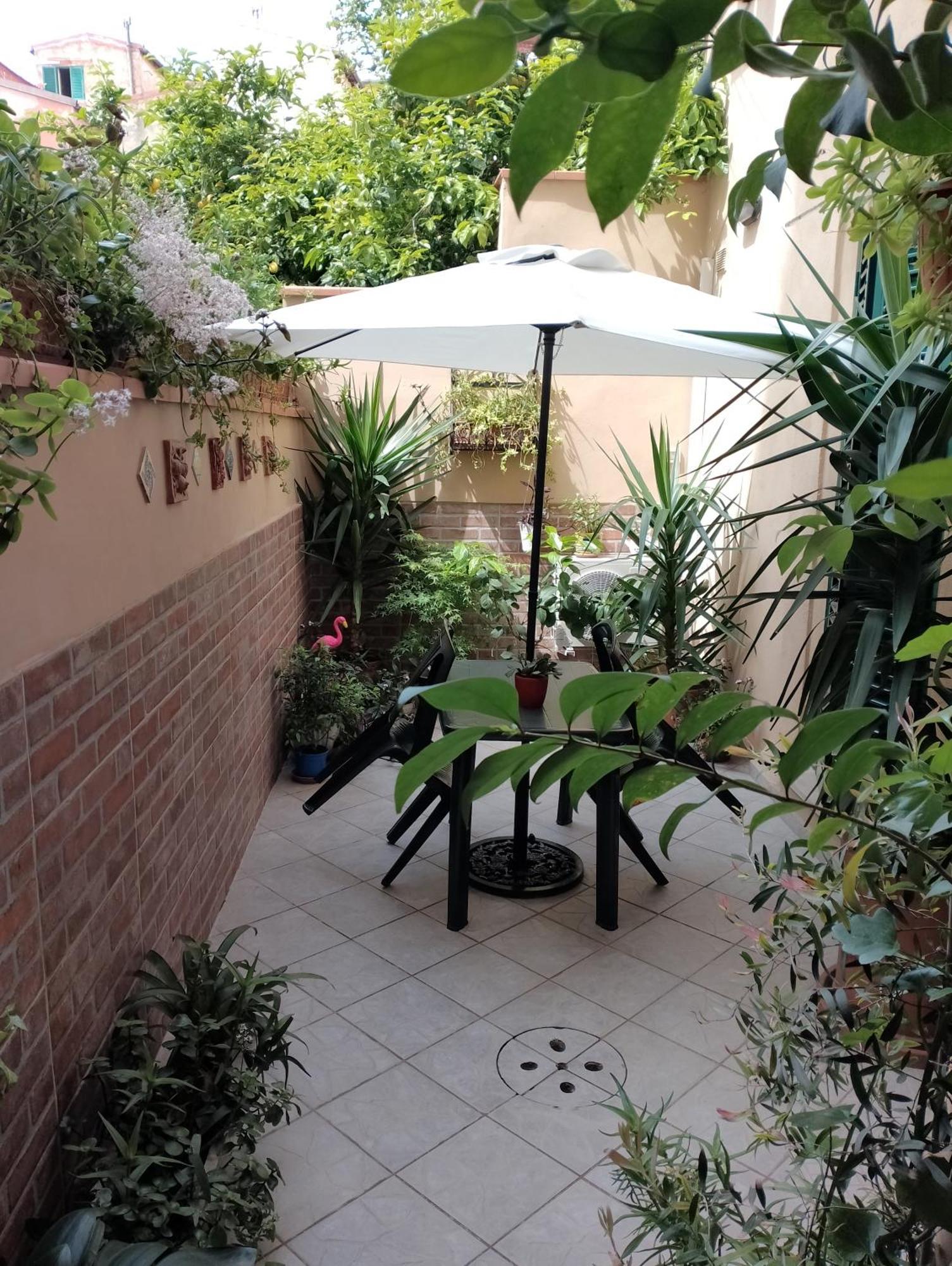 Il Piccolo Eden - Private Garden Lejlighed Livorno Eksteriør billede